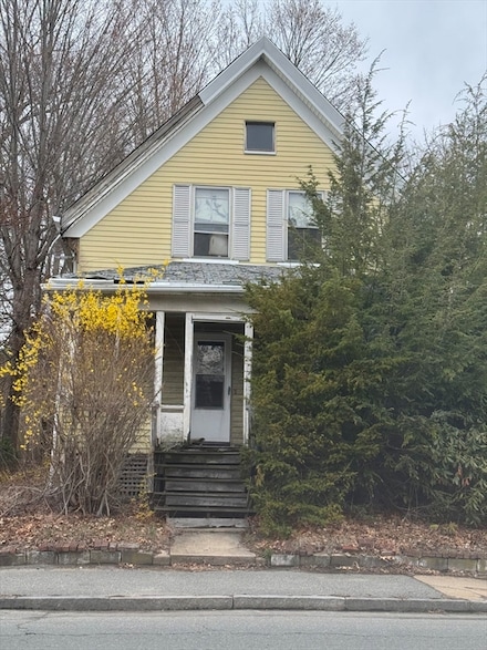 181 Menlo St, Brockton, MA 02301