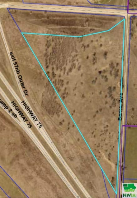 5700 Outer Dr, Sioux City, IA 51108