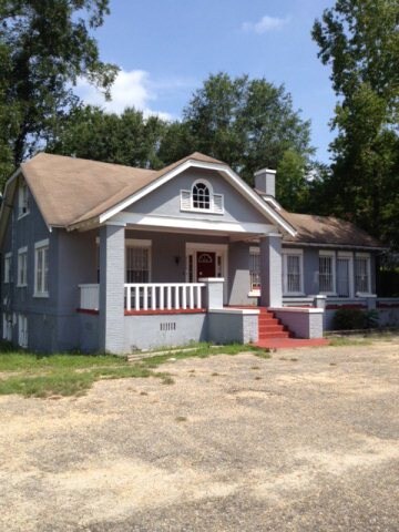2006 W Martin Luther King Hwy, Tuskegee, AL 36083
