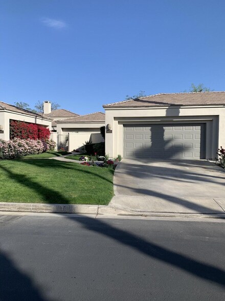 54326 Oaktree Unit A122, La Quinta, CA 92253