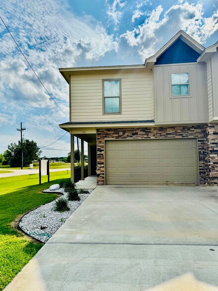 5100 Westgate Ln Unit 101, Lumberton, TX 77657