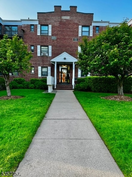 241 E Main St Unit 2H, Bergenfield, NJ 07621
