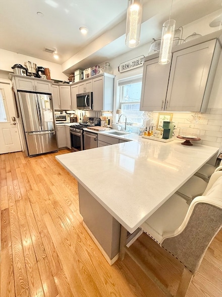 6 Beech St Unit 2, Cambridge, MA 02140