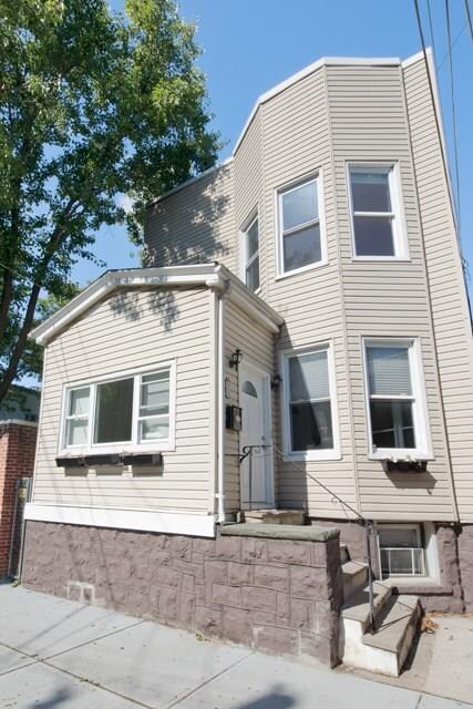 223 Highwood Ave, Weehawken, NJ 07086
