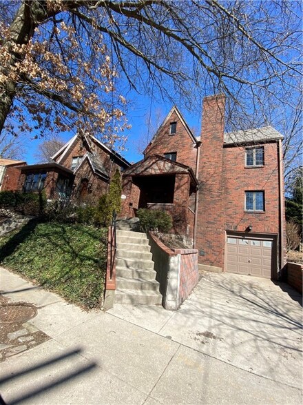 445 Jayson Ave, Pittsburgh, PA 15228
