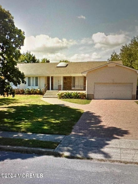 13 Ridge Rd, West Long Branch, NJ 07764