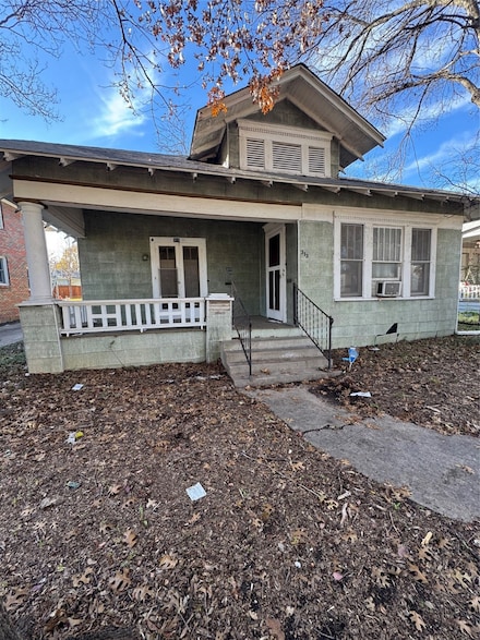 311 N Clinton Ave, Dallas, TX 75208