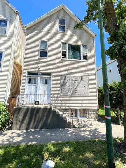 4315 S Wood St, Chicago, IL 60609