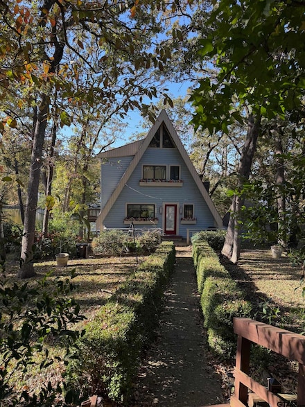 520 Hideaway Ln E, Lindale, TX 75771