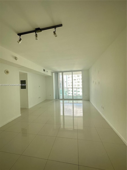 951 Brickell Ave Unit 2901, Miami, FL 33131