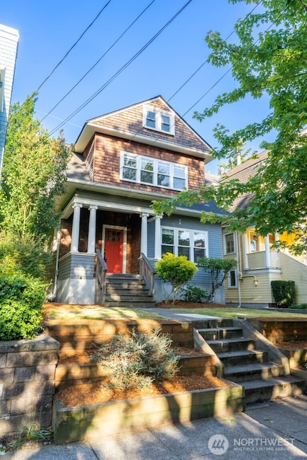 620 14th Ave E, Seattle, WA 98112