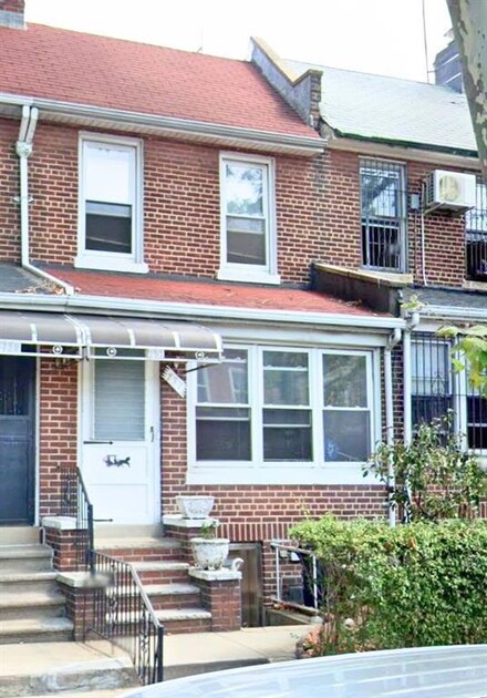 737 68th St, Brooklyn, NY 11220
