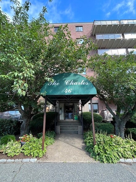 46 Cochituate Rd Unit 607, Framingham, MA 01701