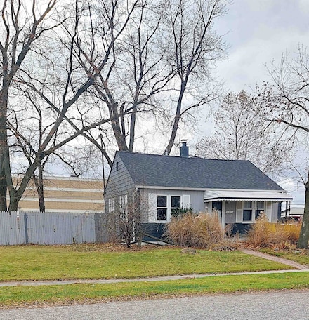 21878 Grandy St, Clinton Township, MI 48035