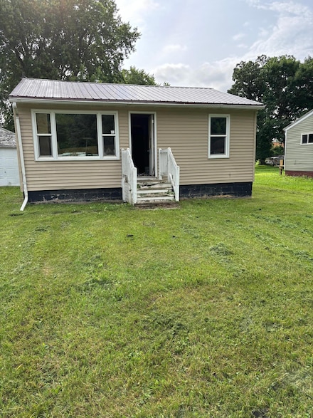 210 N Seney Ave, Rushmore, MN 56168