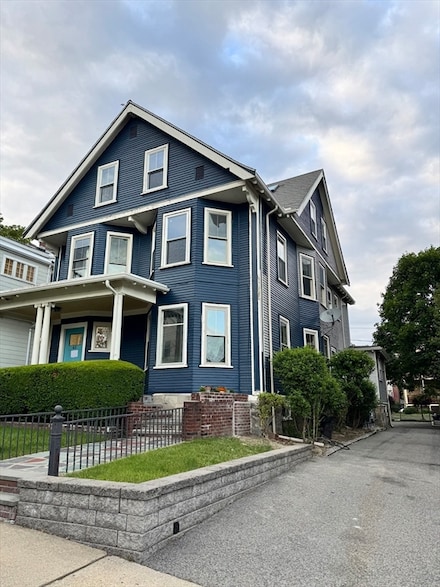 43 Ainsworth St Unit 2, Roslindale, MA 02131