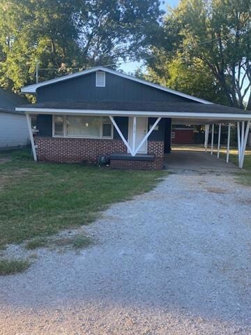 1212 E 11th St, Pittsburg, KS 66762