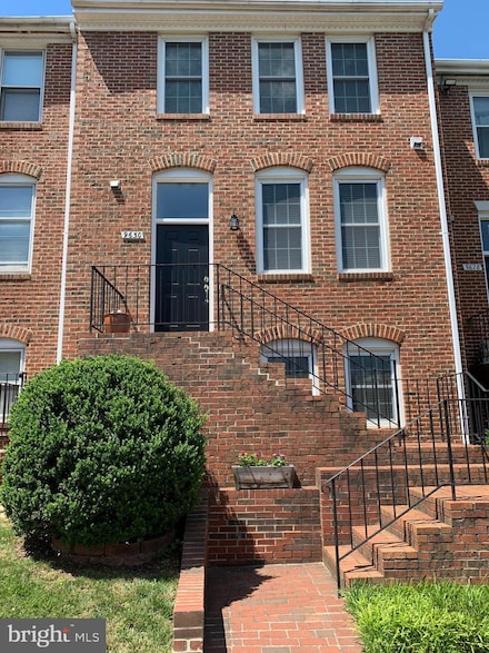 9630 Sutton Green Ct, Vienna, VA 22181