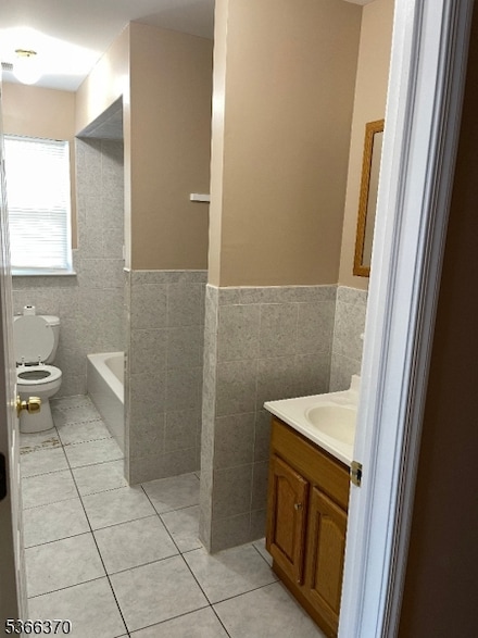 18 Lisa Ct Unit 2, Newark, NJ 07112