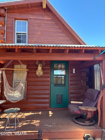 111 County Rd, Vernon, AZ 85940