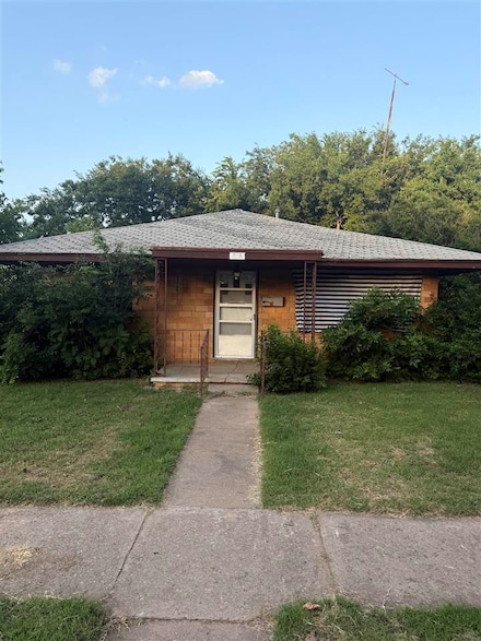 214 N 13th St, Frederick, OK 73542