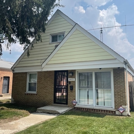 14437 S Hoxie Ave, Chicago, IL 60633