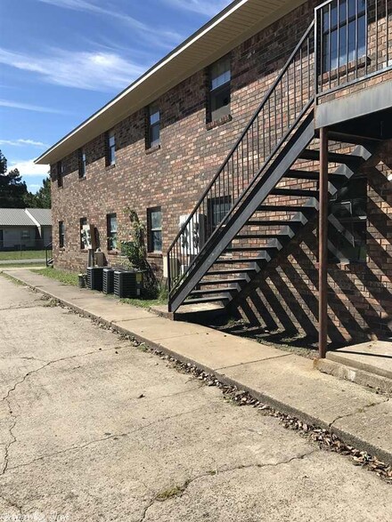 904 N Main St, Bald Knob, AR 72010