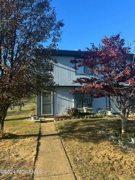 125 Greenwood Loop Rd Unit 125, Brick, NJ 08724