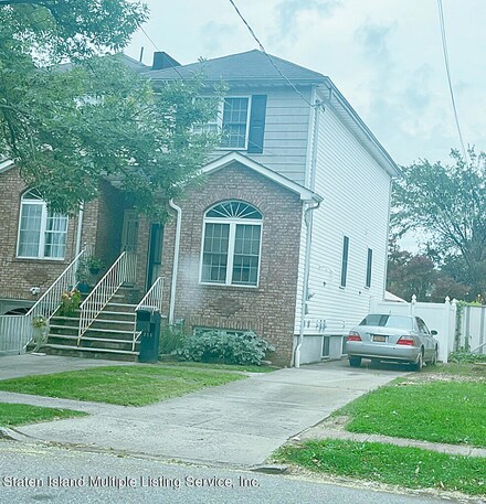 224 Cromwell Ave, Staten Island, NY 10305