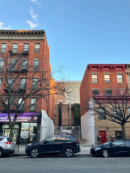 316 Pleasant Ave, New York, NY 10035