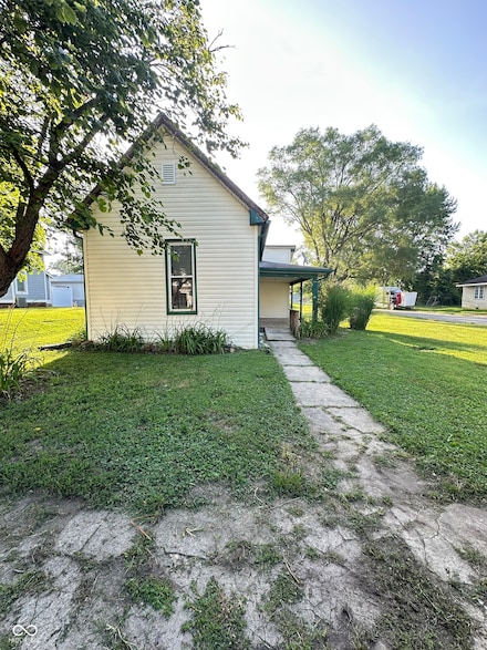 107 S Nebraska St, North Salem, IN 46165