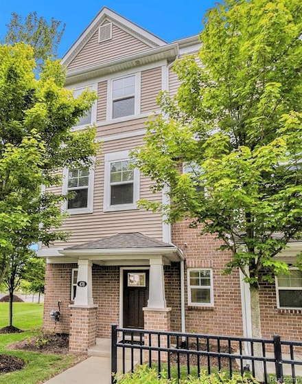 478 N Wixom Rd, Wixom, MI 48393