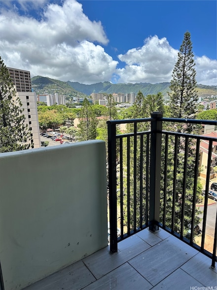 1610 Kanunu St Unit 902, Honolulu, HI 96814