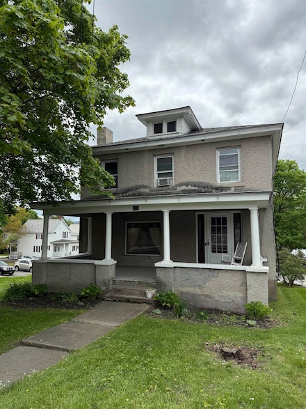 119 N Main St, Rutland, VT 05701