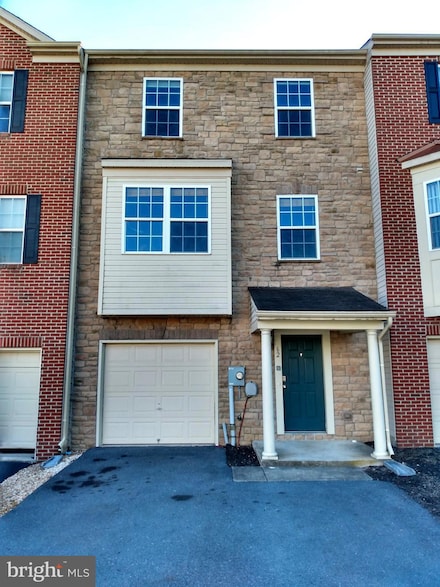 62 Milestone Ct, Chambersburg, PA 17201