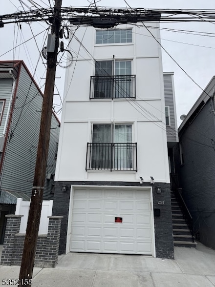 291 Walnut St, Newark, NJ 07105