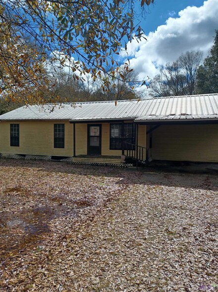 14360 Peairs Rd, Zachary, LA 70791