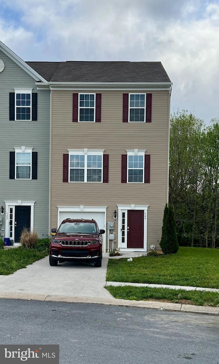 524 Abigail Ave, Waynesboro, PA 17268