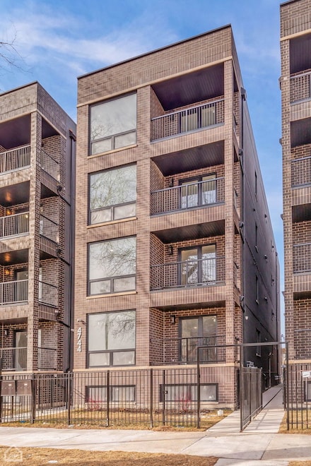 4746 S Michigan Ave Unit 4W, Chicago, IL 60615