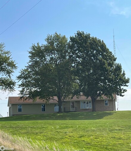 27812 Hwy 21, Hedrick, IA 52563
