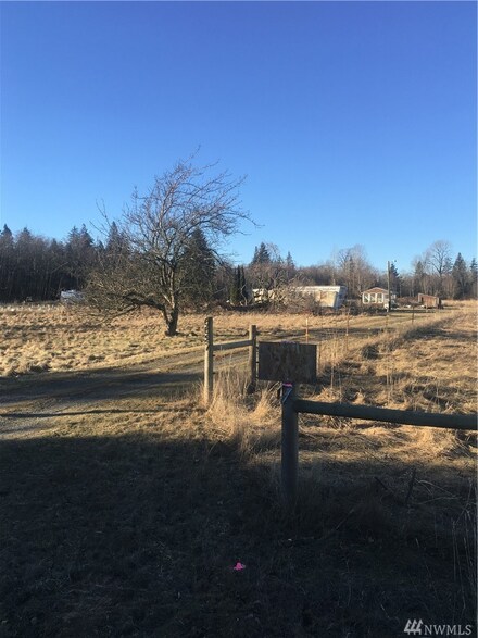 6627 Olson Rd, Ferndale, WA 98248