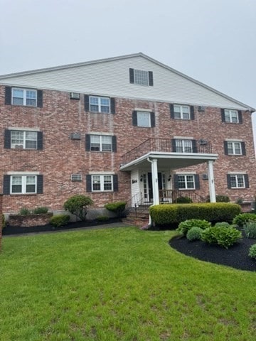 305 Pine St Unit 18, Lowell, MA 01851