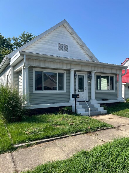 119 Lemon St, Bicknell, IN 47512