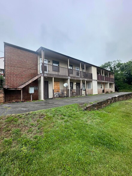 1607 Wayne St NE, Roanoke, VA 24012