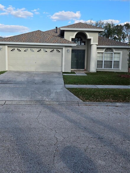 1926 Sedgefield St, Brandon, FL 33511
