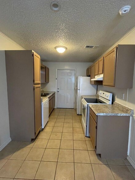 202 Aster St Unit A, Kingsland, TX 78639