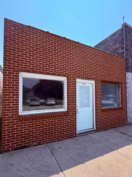 514 W Market St, Steamboat Rock, IA 50672