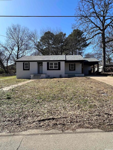 104 S Collison Ave, Bald Knob, AR 72010