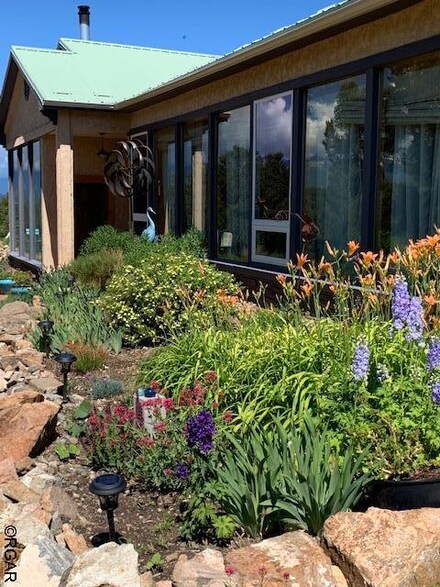 899 Holmes Rd, Cotopaxi, CO 81223