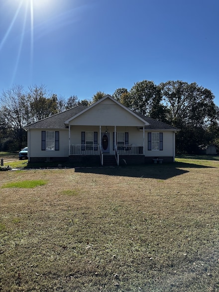 41 Volunteer Rd, Petersburg, TN 37144